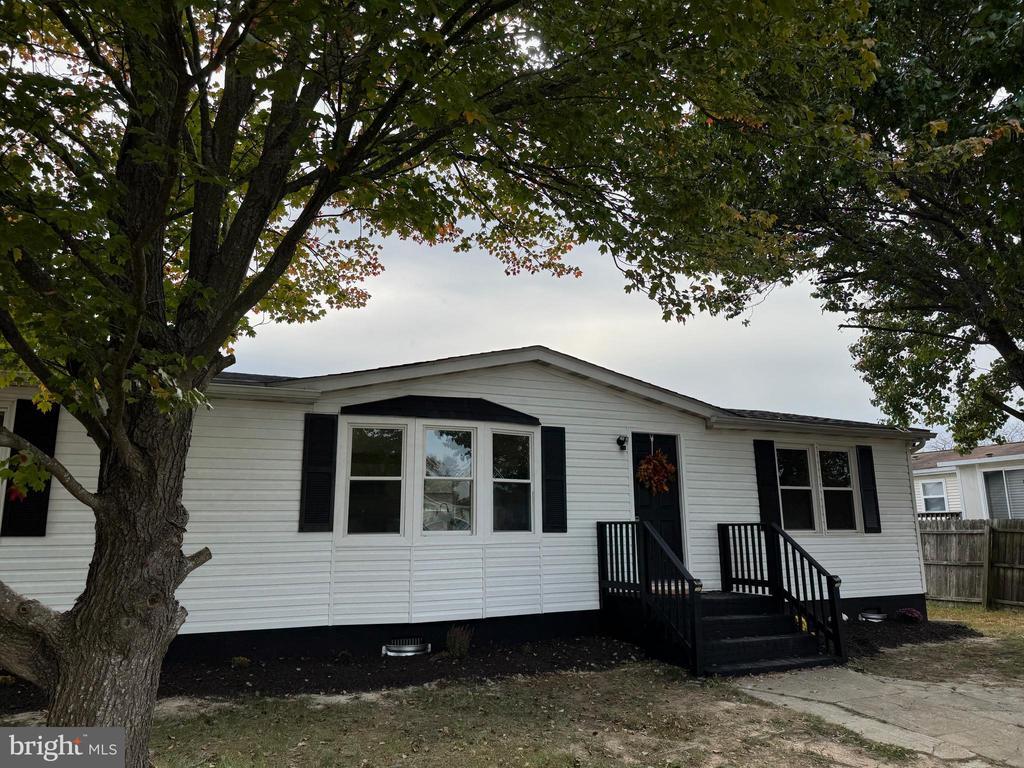 22436 Macarthur Blvd, CALIFORNIA