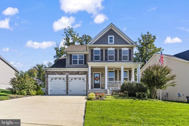 24334 Daphne Dr, Hollywood