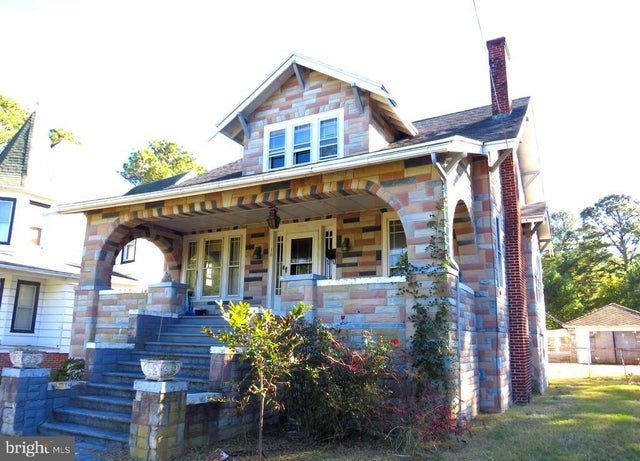16 E Chesapeake Ave, Crisfield