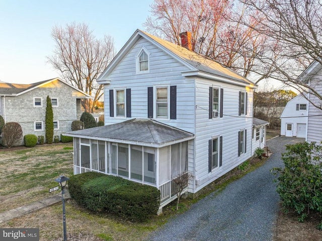 21907 Sherwood Landing Rd, Sherwood