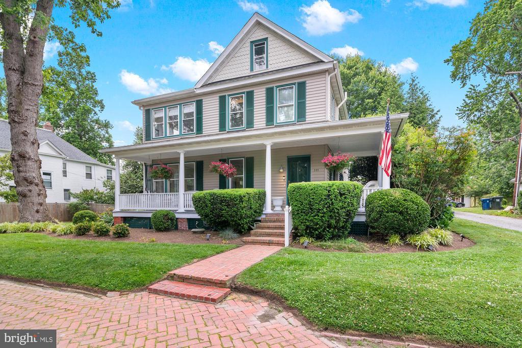 205 S Hanson St, EASTON