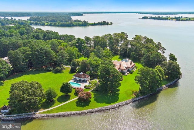 7090 Cooper Point Rd, Bozman