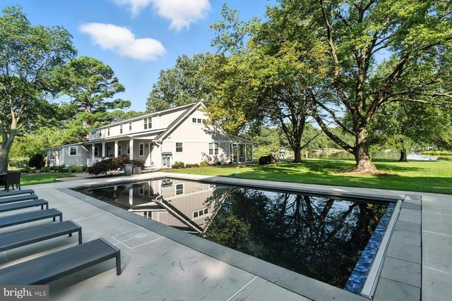 5440 Ferry Neck Rd, Royal Oak