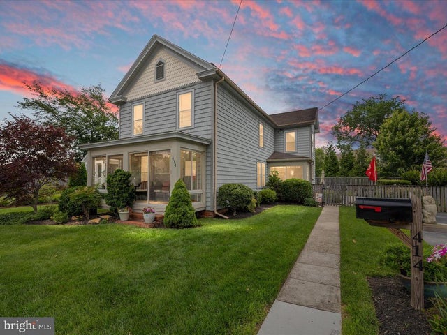 414 S Aurora St, Easton