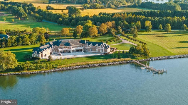 5369 Morgans Point Dr, Oxford