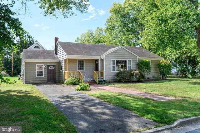 304 W Oak Ave, Easton