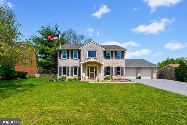 10 Carriage Hill Dr, Hagerstown