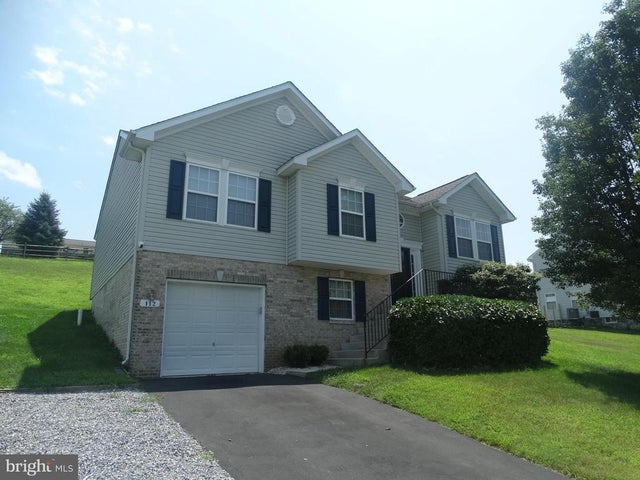 112 Colton Ct, Smithsburg