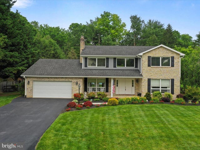 11025 Eastwood Dr, Hagerstown