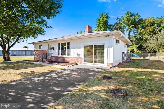 17502 York Rd, Hagerstown