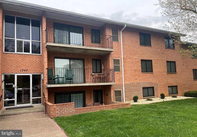 1747 Edgewood Hill Cir #201, Hagerstown