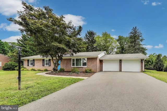 13407 Cherry Tree Cir, Hagerstown