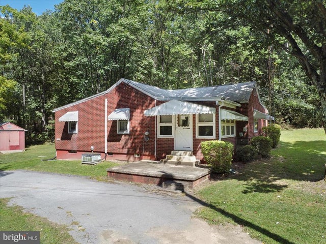 11408 National Pike, Clear Spring