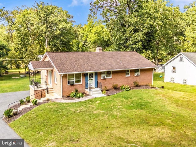 10132 Crystal Falls Dr, Hagerstown