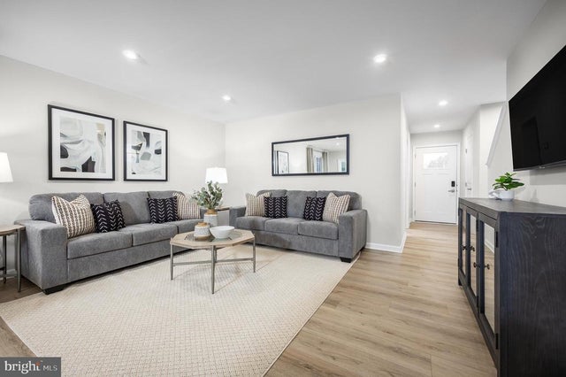 10051 Rosebank Way, Hagerstown