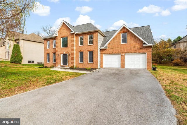 11411 Woodview Dr, Hagerstown