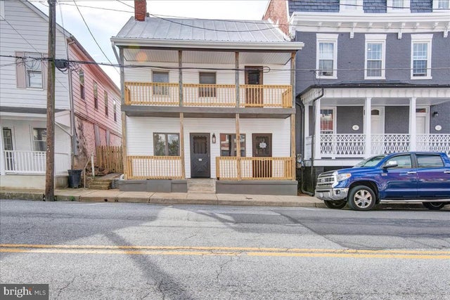 10-12 S Main St, Smithsburg