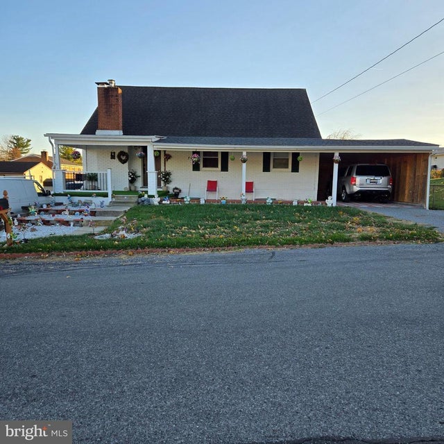 18023 Alpine Dr, Maugansville