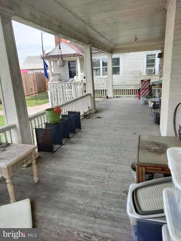 7411 Main St, Willards