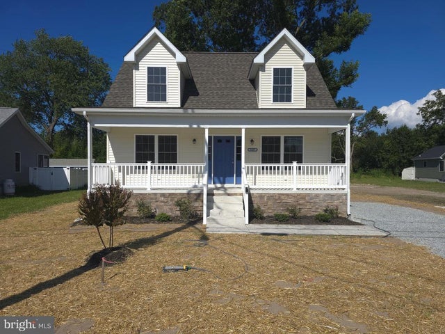 7457 Market St, Willards