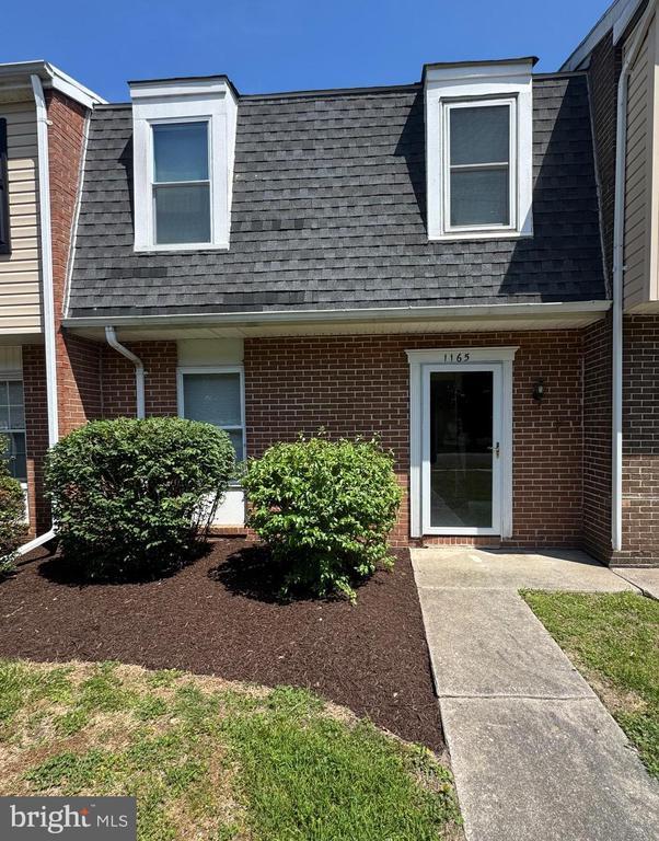 1165 S Division St, Salisbury