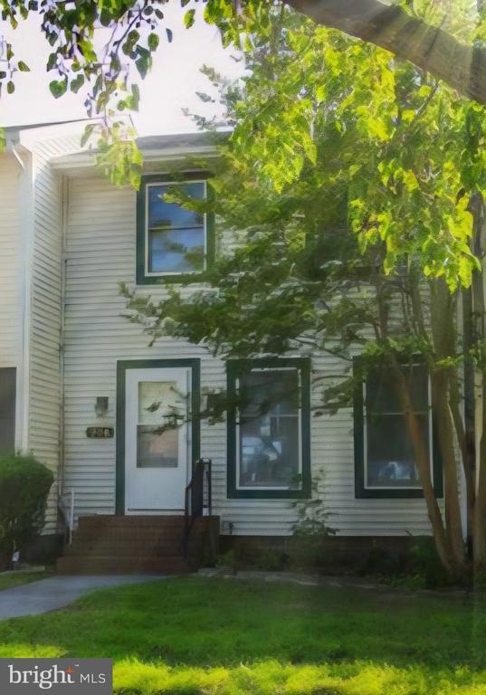 906 Tamarac Dr, Salisbury