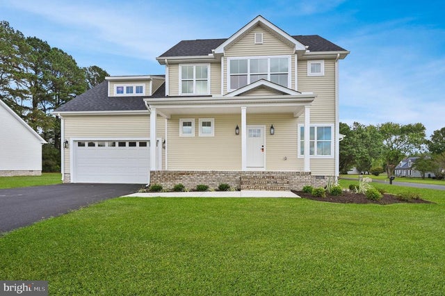 305 Viewfield Dr, Salisbury