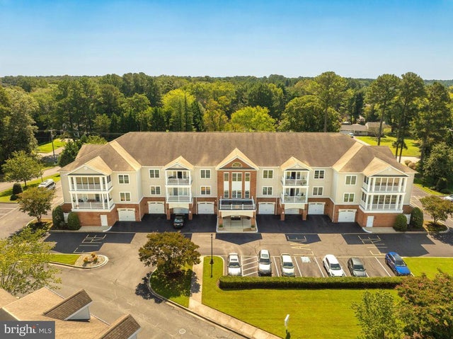 1112 S Schumaker Dr #205, Salisbury