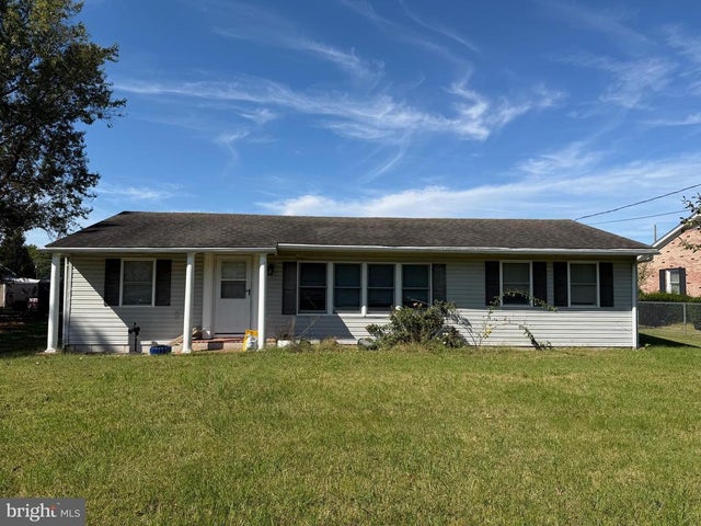 1023 Marquis Ave, Salisbury