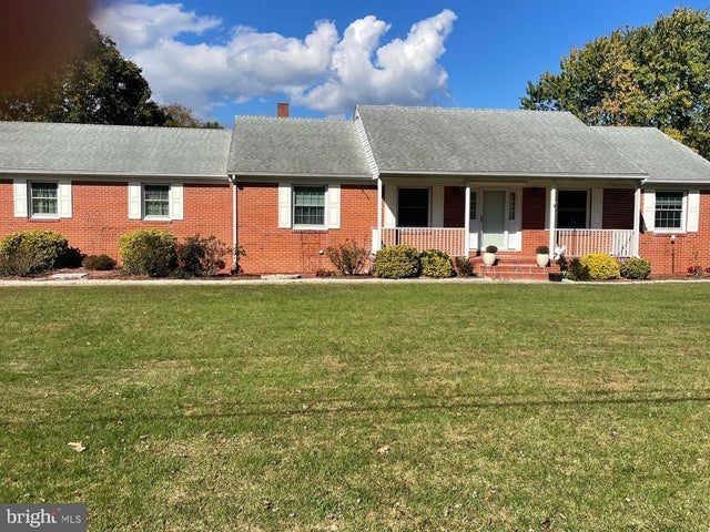 504-1 Parker Rd, Salisbury