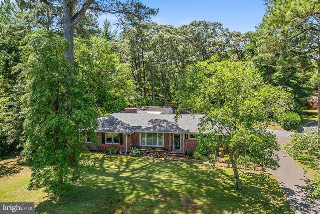 618 Pine Bluff Rd, Salisbury