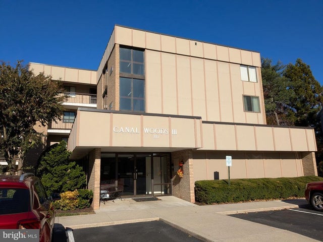 227 Canal Park Dr #205, Salisbury