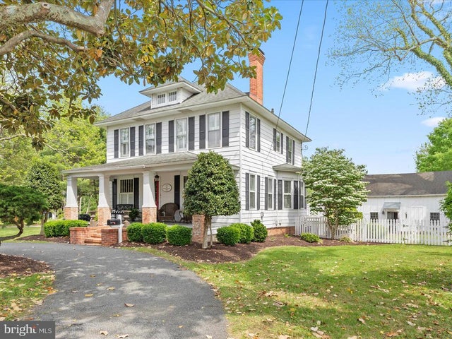 417 S Main St, Berlin