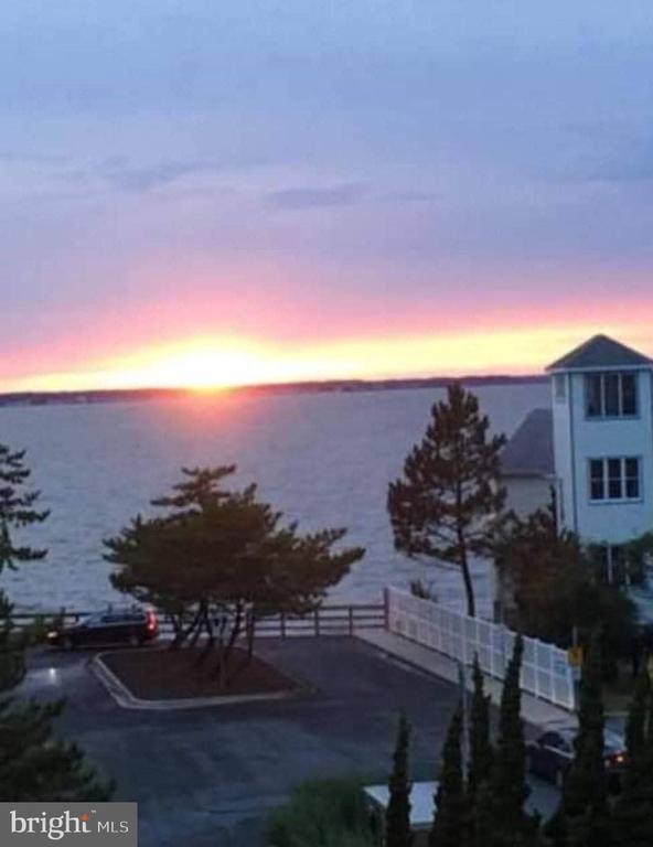 203 33rd St #407, Ocean City