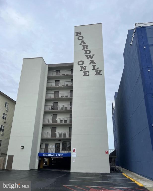 107 N Atlantic Ave #206 (week 34), Ocean City