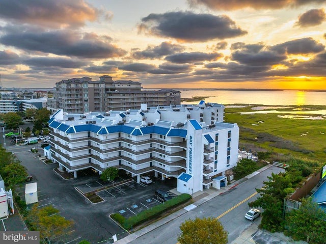 110 81st St #204, Ocean City