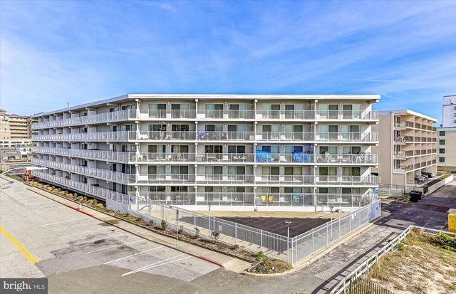 2 80th St #212, Ocean City