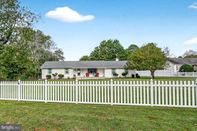 6411 Knoll Hill Dr, Berlin