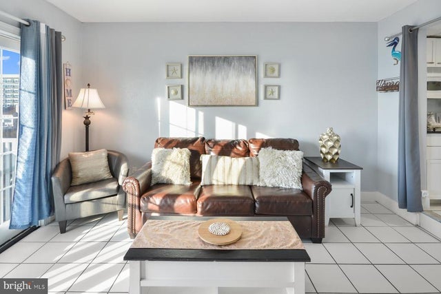 200 59th St #302, Ocean City