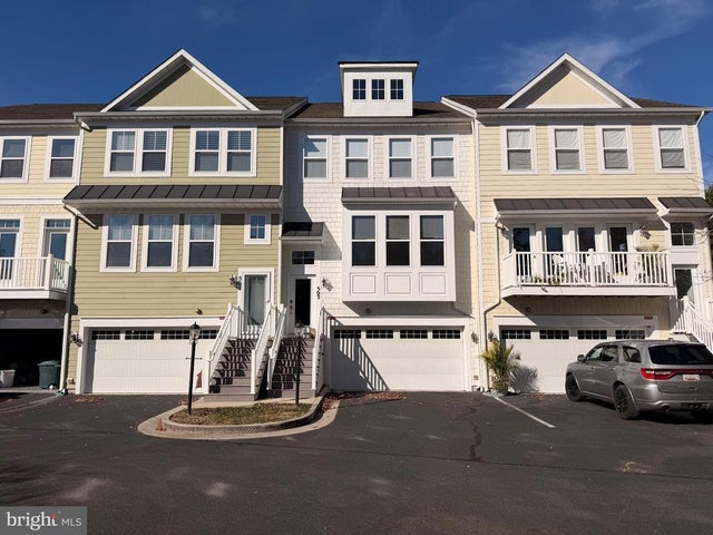 10900 Holystone Ln #503, Berlin