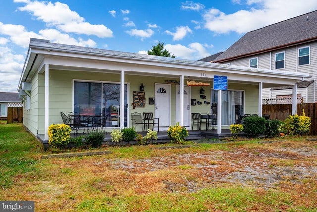 321 Robin Dr, Ocean City