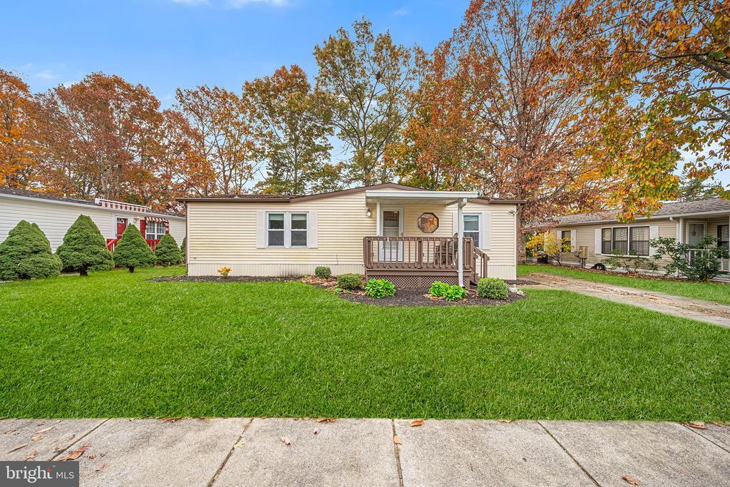 4 Locust Ct, MAYS LANDING