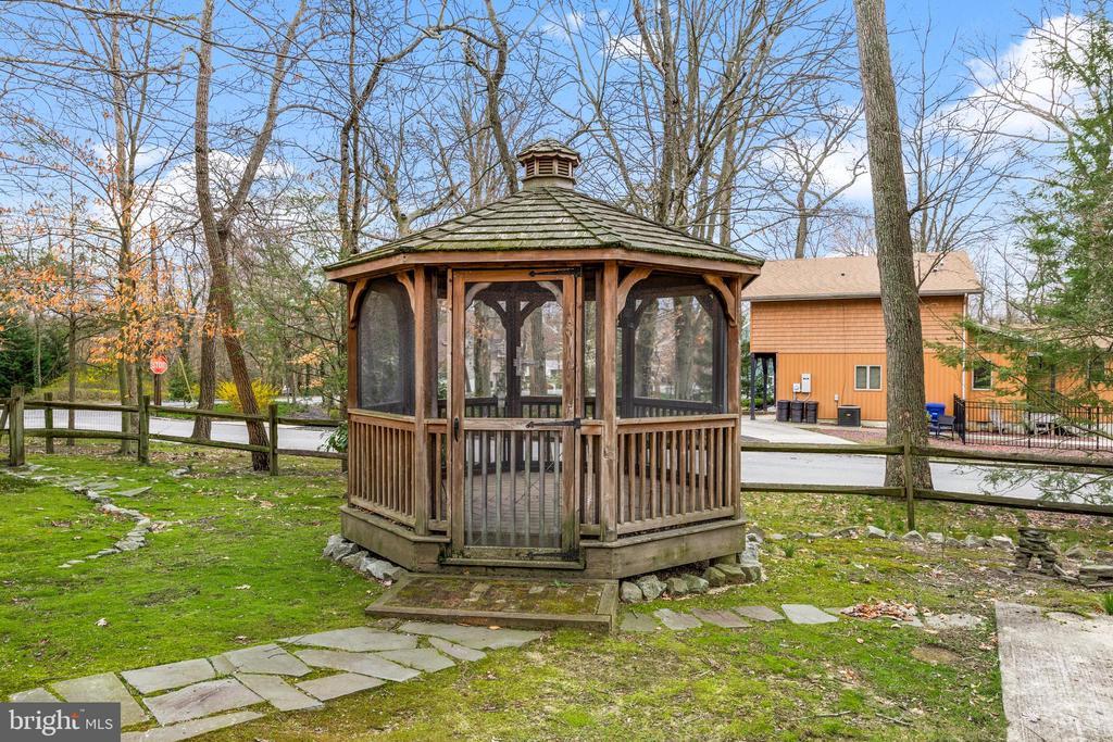 26 Rancocas Blvd, MOUNT LAUREL NJ MOUNT LAUREL Log Cabin Homes For Sale