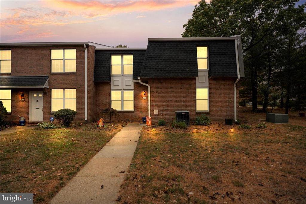 2126 Harbour Dr #2126, PALMYRA