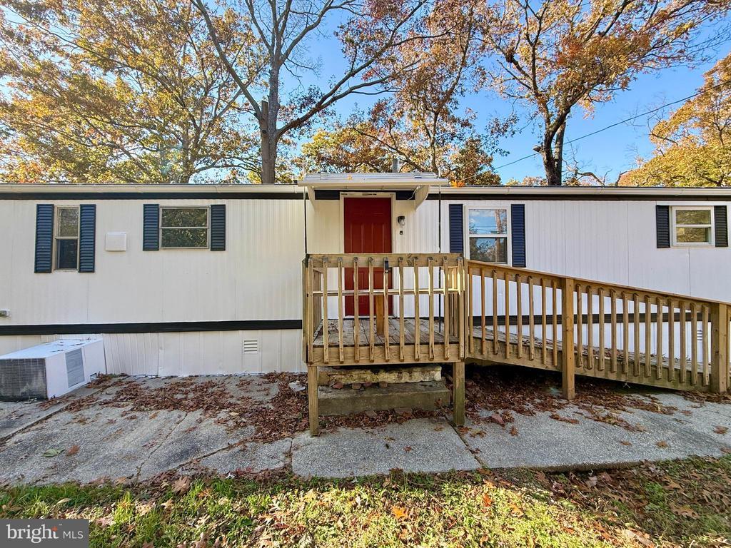 6415 Magnolia Dr, MILLVILLE