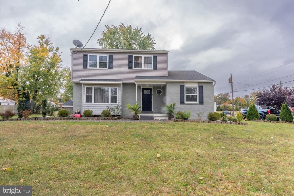 4 Tipton Dr, BRIDGETON