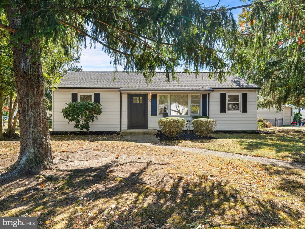 10 Duke Ave, STRATFORD