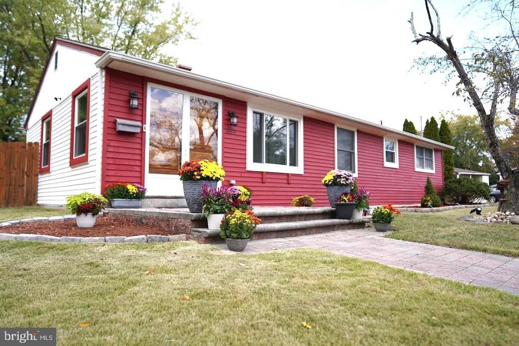 809 Jaguar Rd, LINDENWOLD