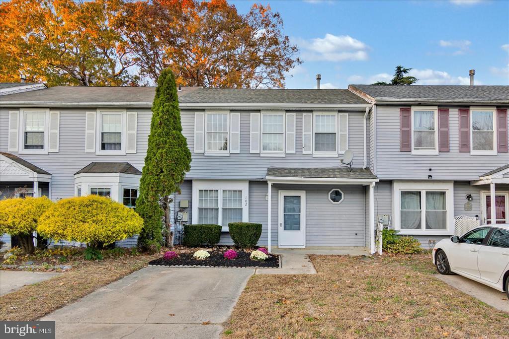 102 Shoreline Dr, ATCO