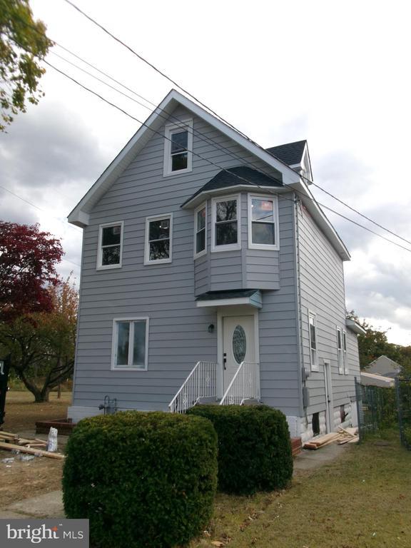 104 Lake Ave, GLENDORA